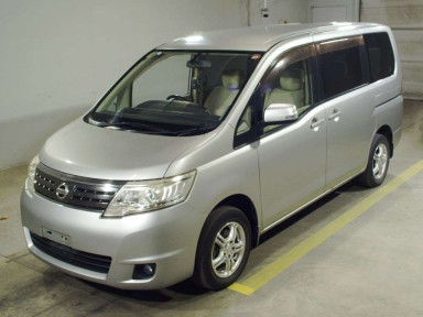 2010 Nissan Serena