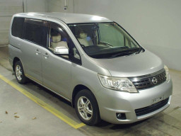 2010 Nissan Serena