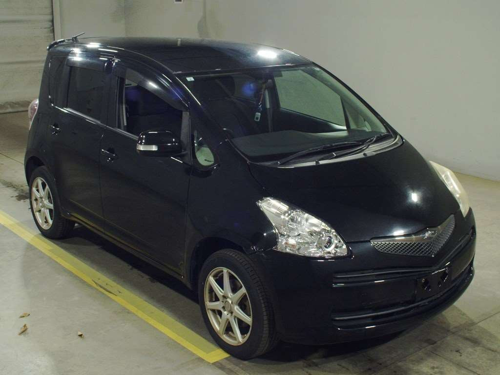 2009 Toyota Ractis NCP105[2]