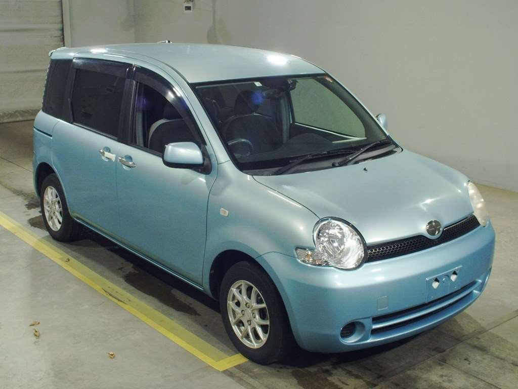 2005 Toyota Sienta NCP85G[2]