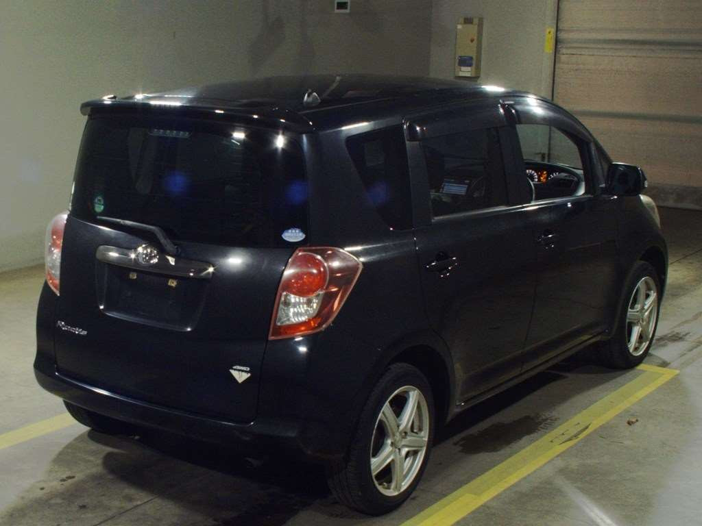 2009 Toyota Ractis NCP105[1]