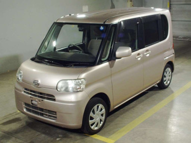 2011 Daihatsu Tanto