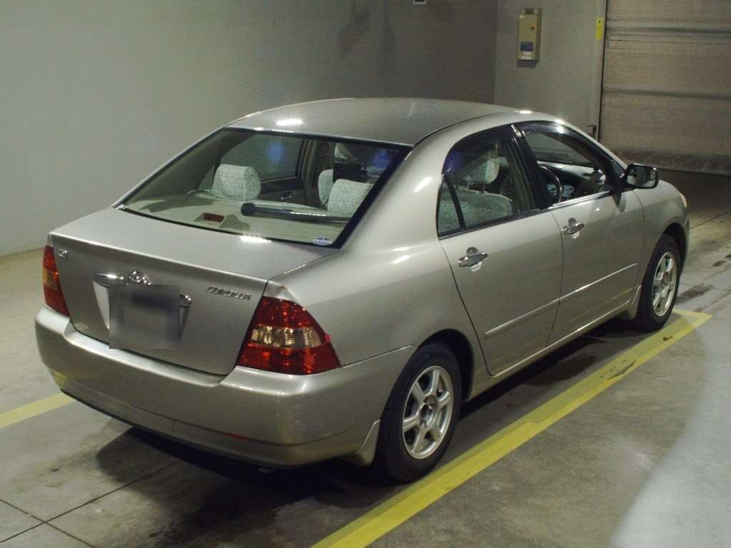 2002 Toyota Corolla Sedan NZE121[1]