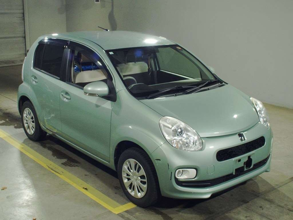 2014 Toyota Passo KGC35[2]