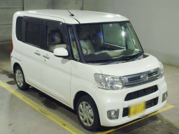 2014 Daihatsu Tanto