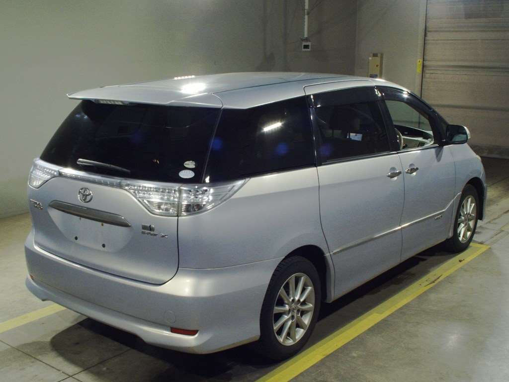 2011 Toyota Estima Hybrid AHR20W[1]