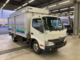 2015 Hino DUTRO