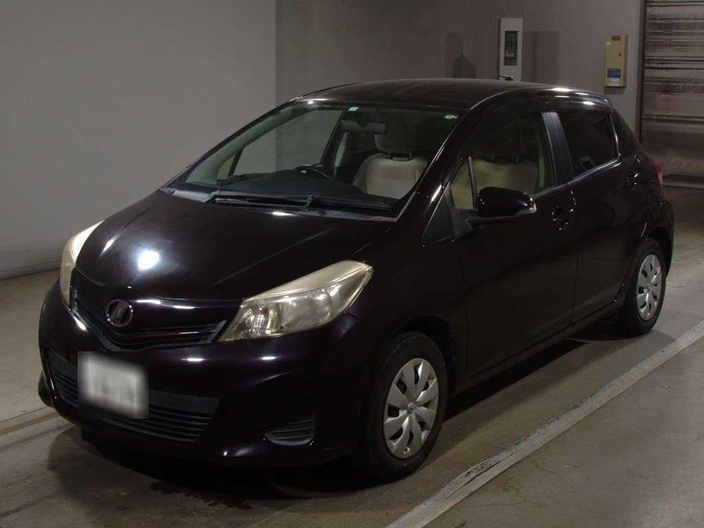 2013 Toyota Vitz KSP130[0]