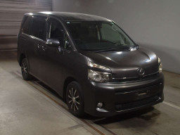 2012 Toyota Voxy