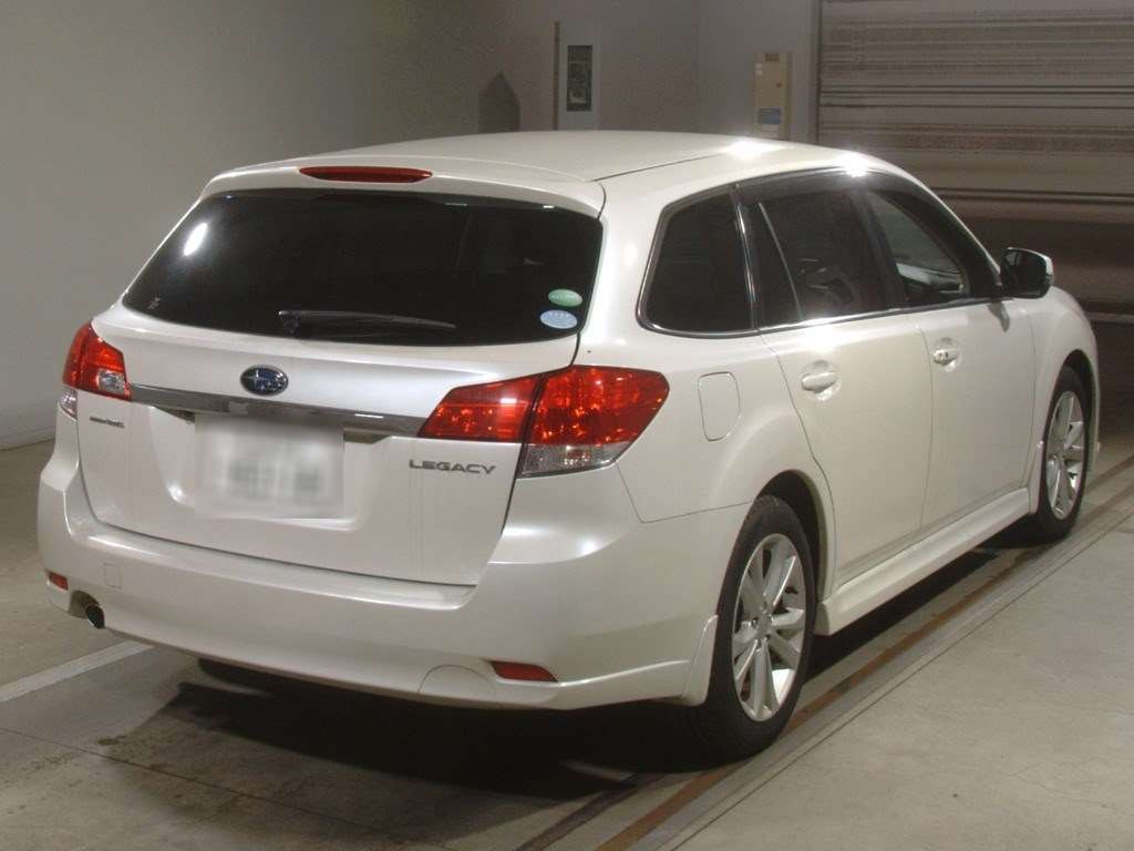 2013 Subaru Legacy Touring Wagon BRM[1]