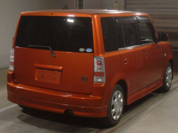 2005 Toyota bB