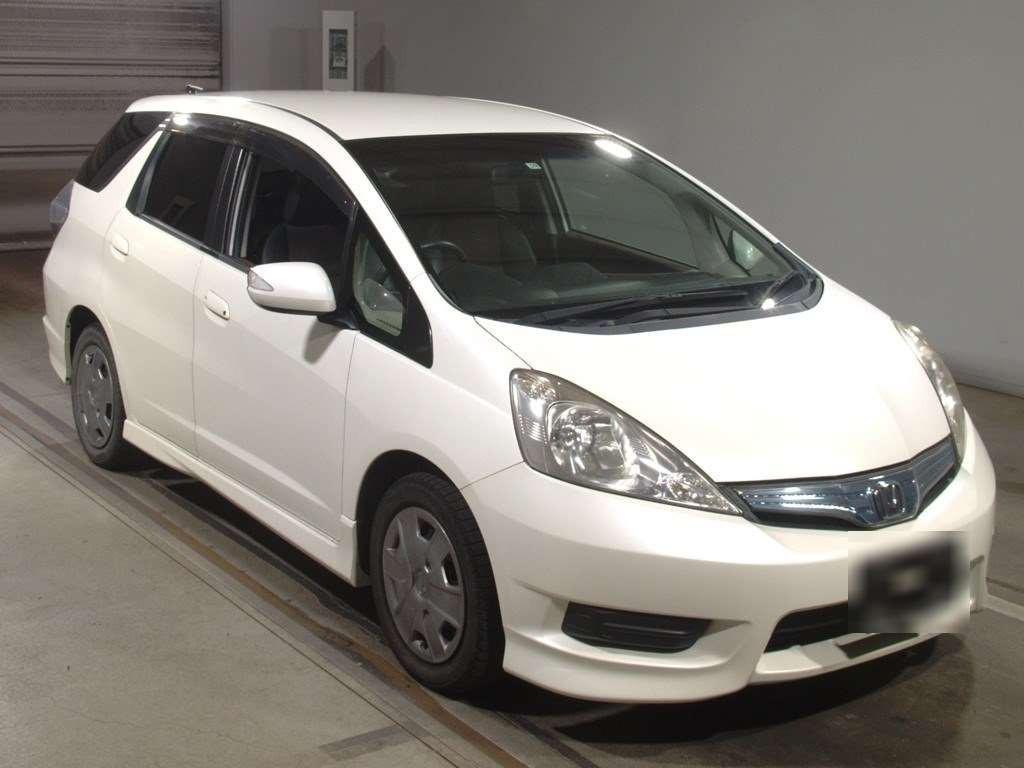 2011 Honda Fit Shuttle Hybrid GP2[2]