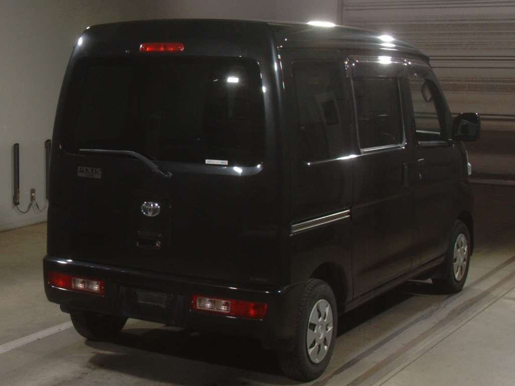 2016 Toyota Pixis Van S331M[1]