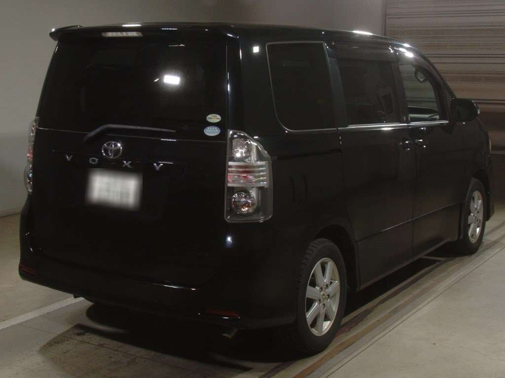 2008 Toyota Voxy ZRR70W[1]