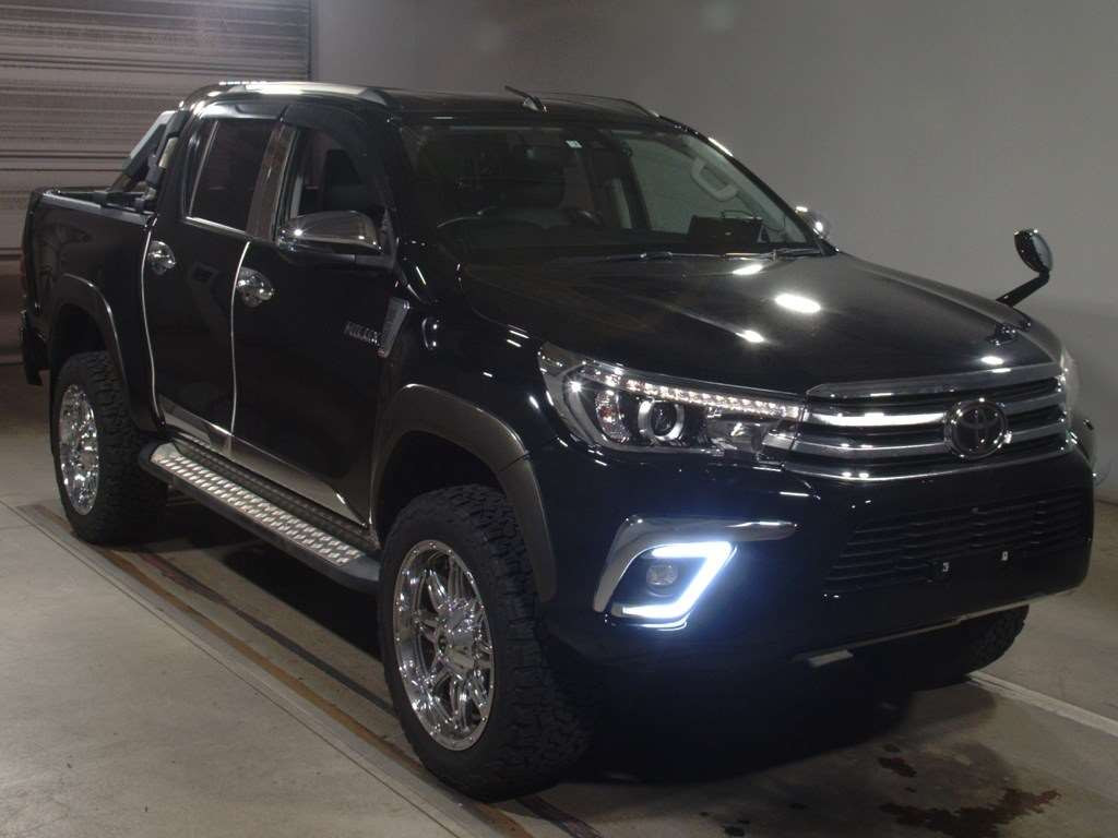 2019 Toyota Hilux GUN125[2]