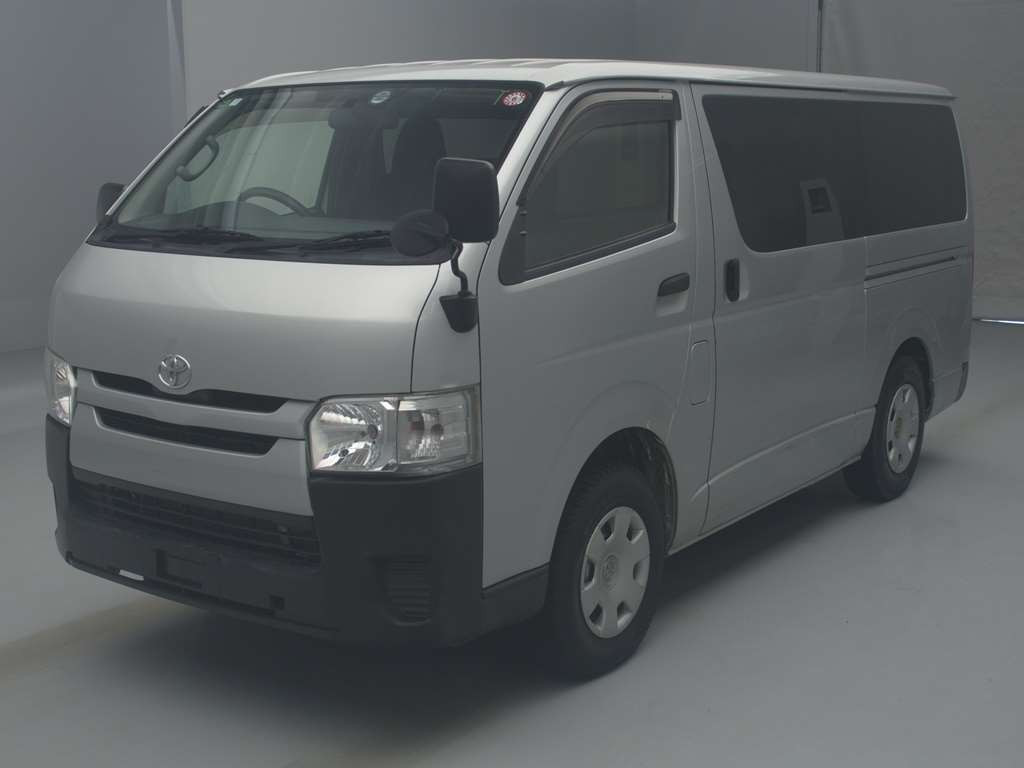 2016 Toyota Regiusace Van KDH206V[0]