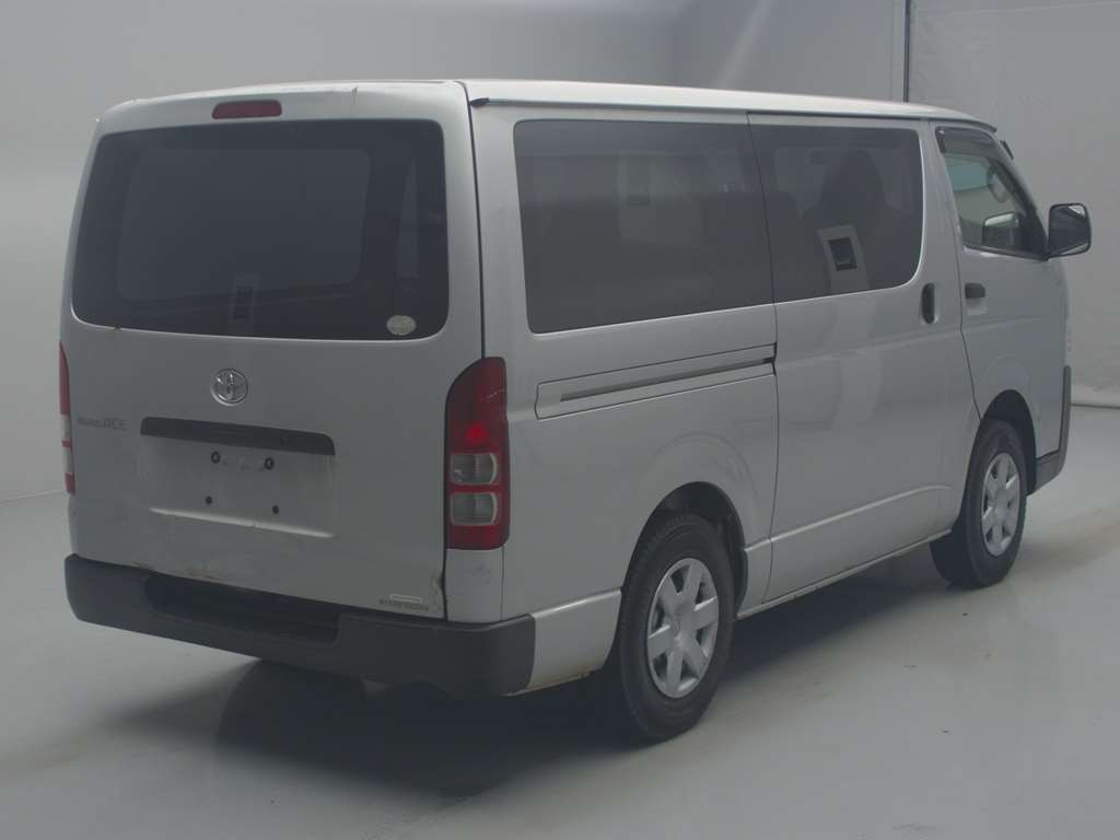 2016 Toyota Regiusace Van KDH206V[1]