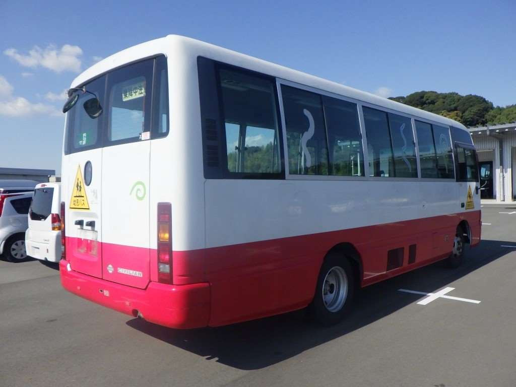 2000 Nissan Civilian Bus BHW41[1]