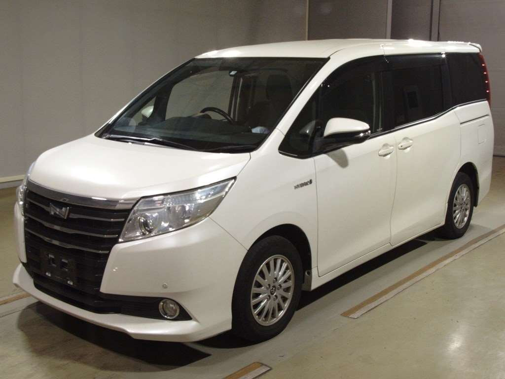 2015 Toyota Noah ZWR80G[0]