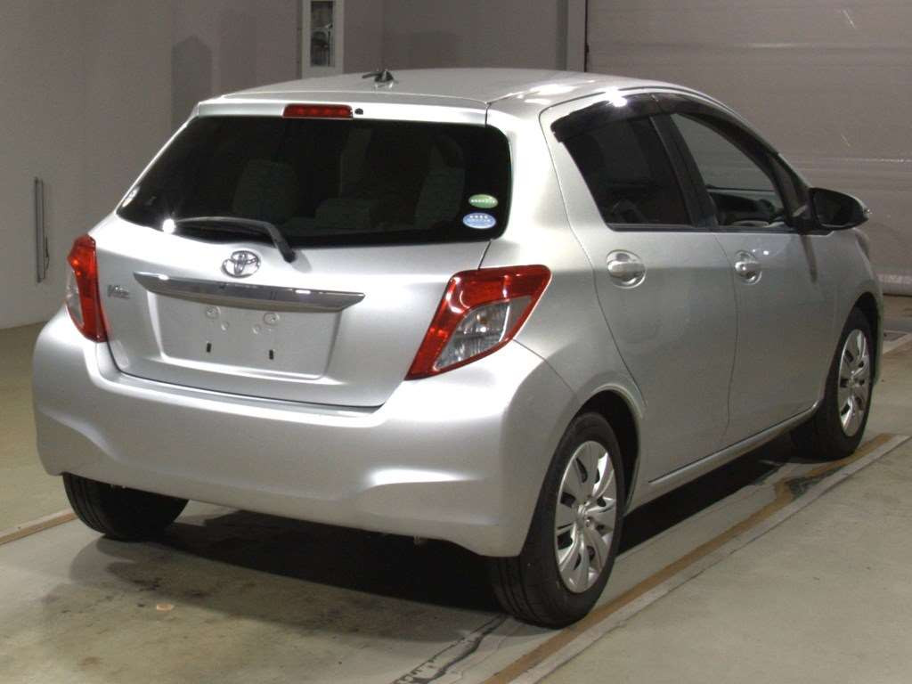 2012 Toyota Vitz NSP130[1]