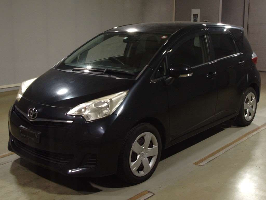 2013 Toyota Ractis NSP120[0]