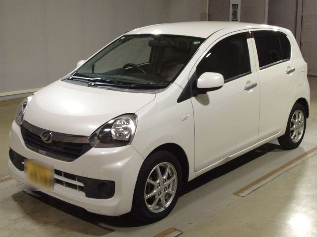 2015 Daihatsu Mira es LA300S[0]