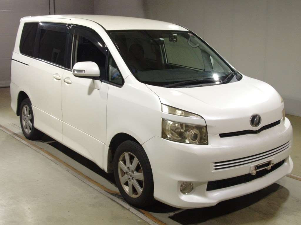 2007 Toyota Voxy ZRR75W[2]