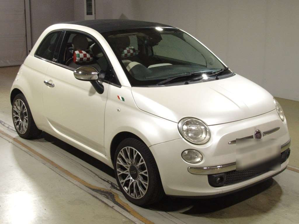 2011 Fiat 500C 31214[2]