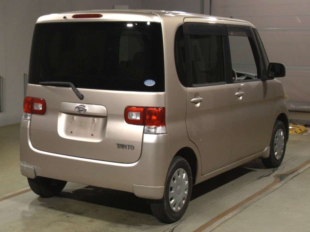 2009 Daihatsu Tanto L385S[1]