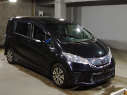 2012 Honda Freed hybrid