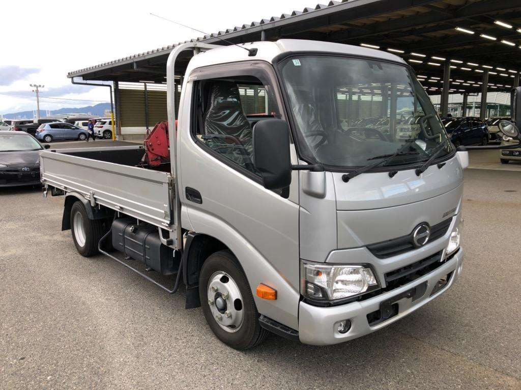 2017 Hino DUTRO XZU645M[2]