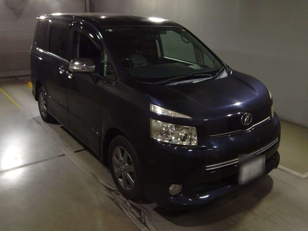 2008 Toyota Voxy ZRR70W[2]