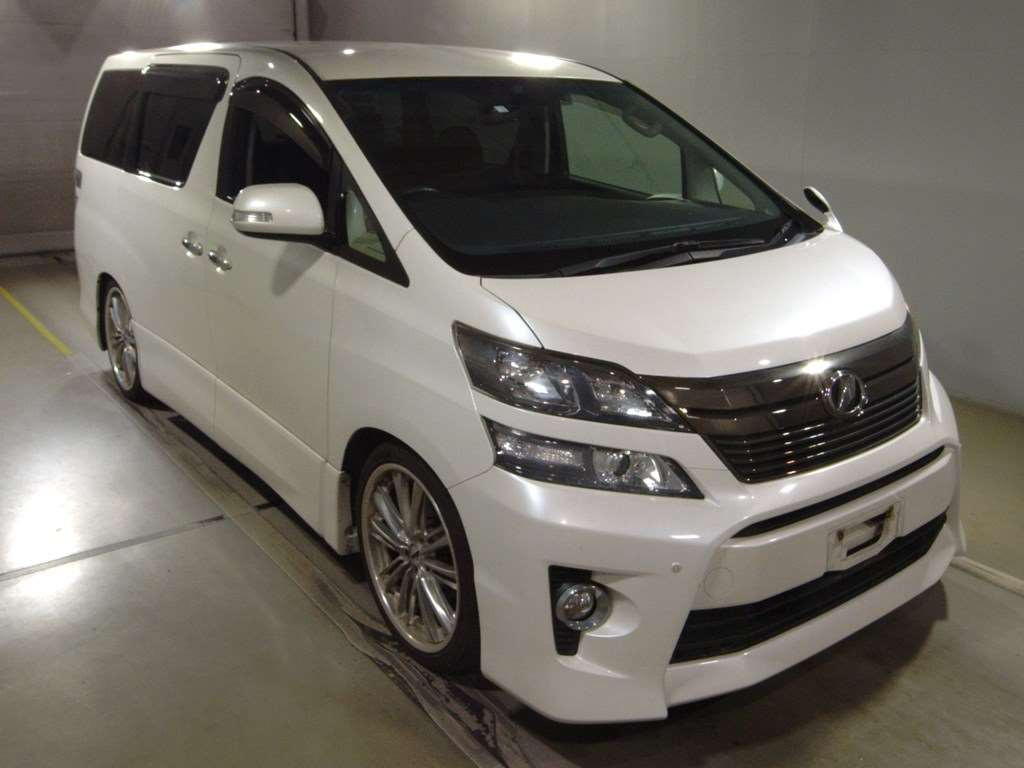 2014 Toyota Vellfire ANH20W[2]