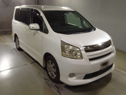 2008 Toyota Noah