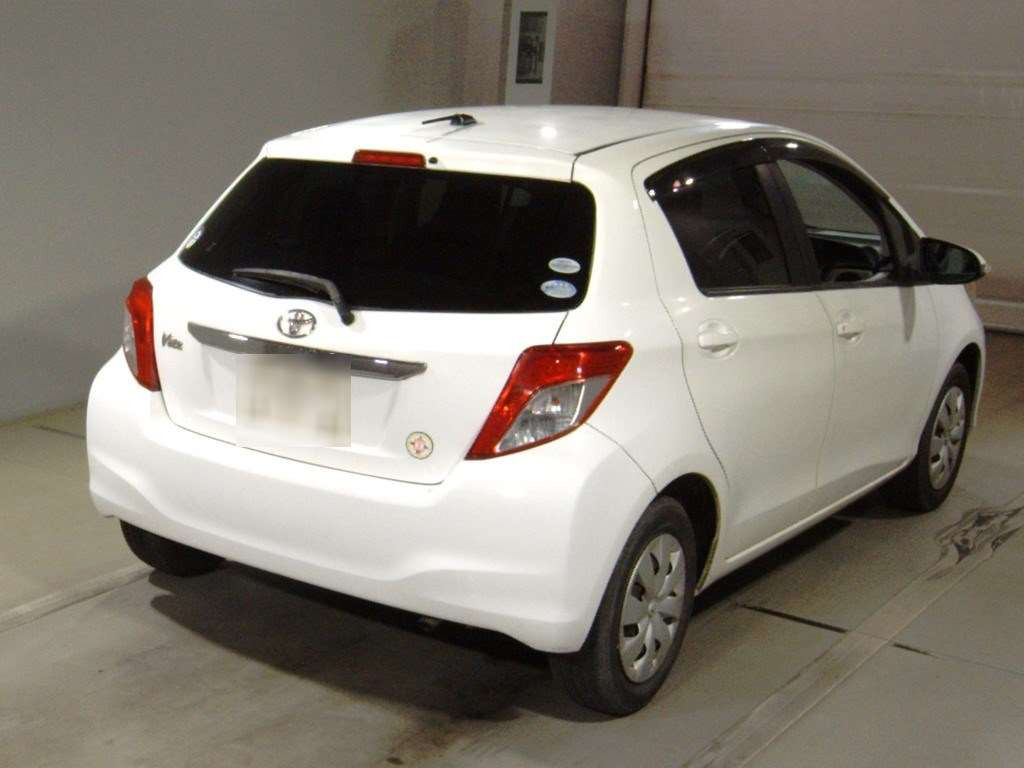 2012 Toyota Vitz KSP130[1]