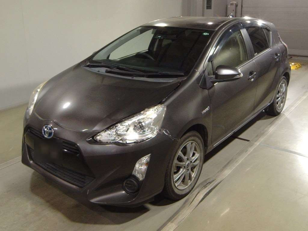 2015 Toyota Aqua NHP10[0]