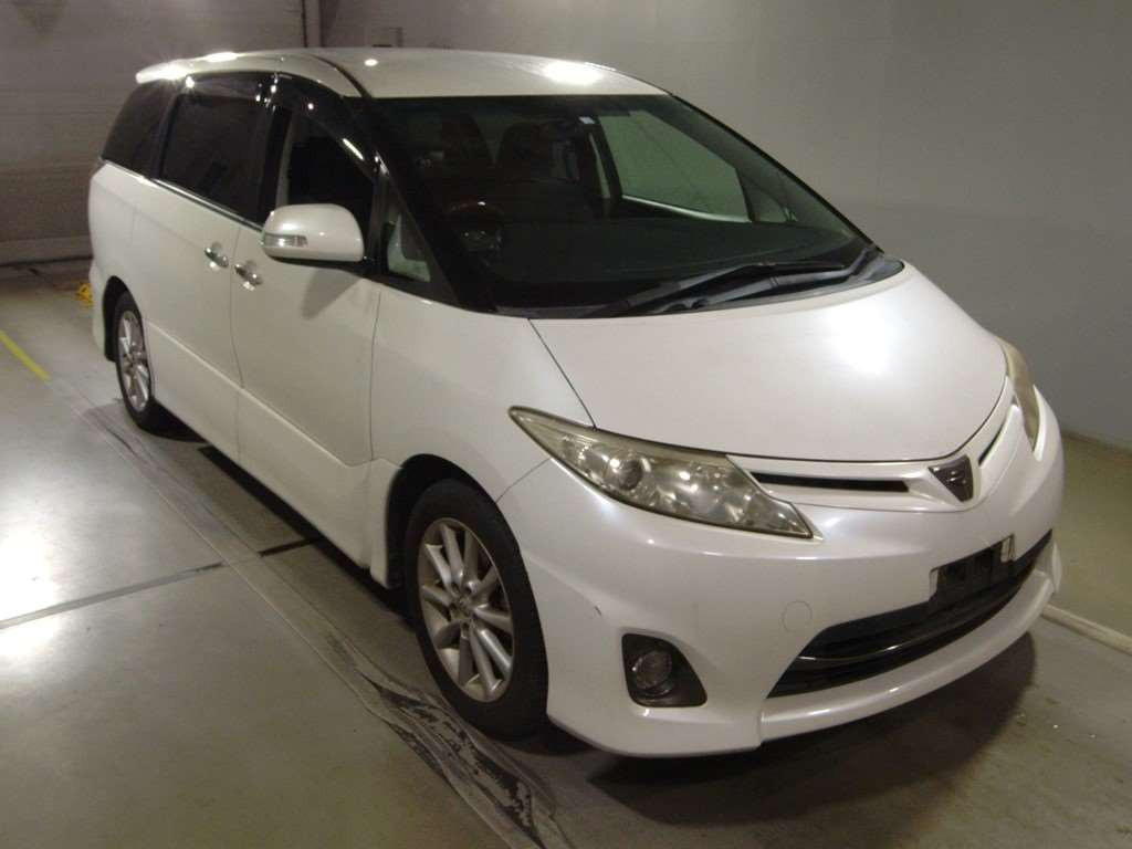 2010 Toyota Estima ACR50W[2]