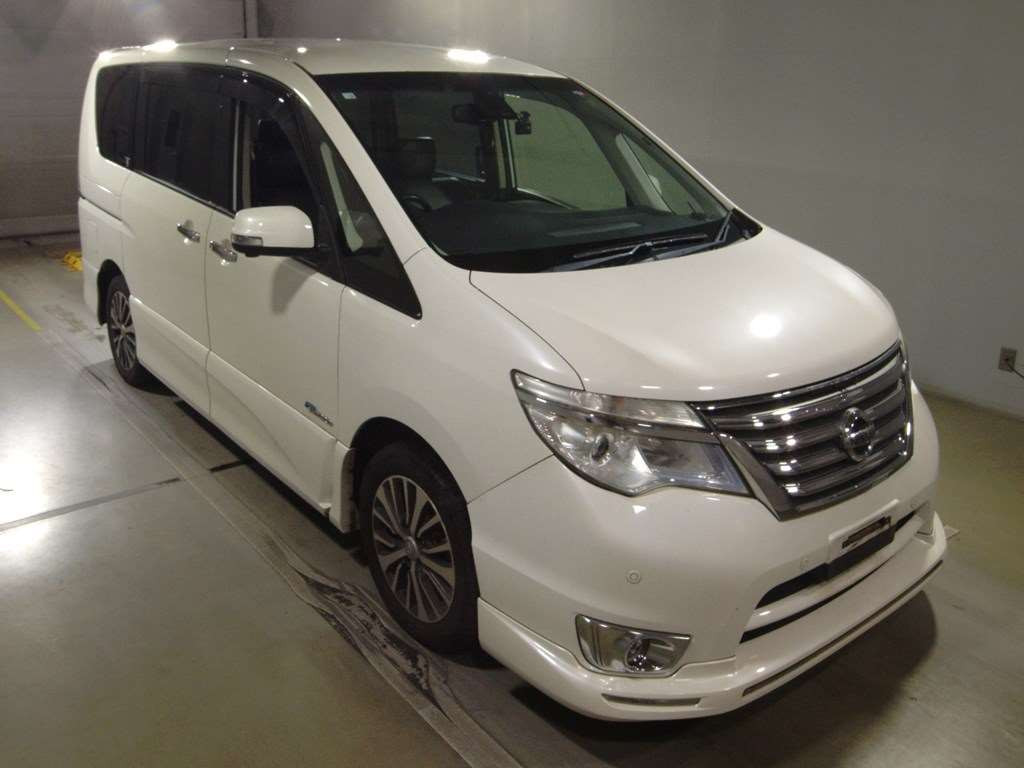 2014 Nissan Serena HFC26[2]