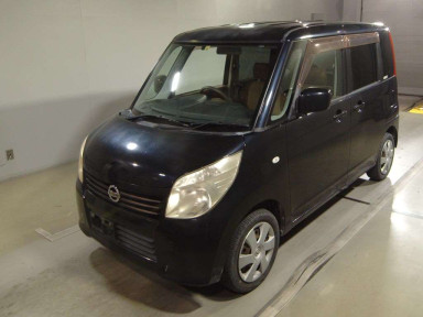 2011 Nissan Roox