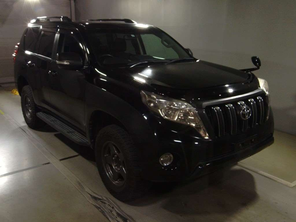 2013 Toyota Land Cruiser Prado TRJ150W[2]