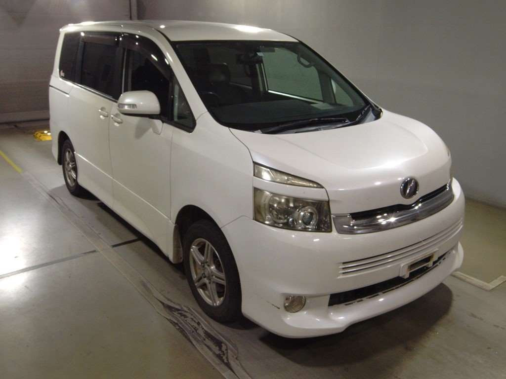 2007 Toyota Voxy ZRR70W[2]