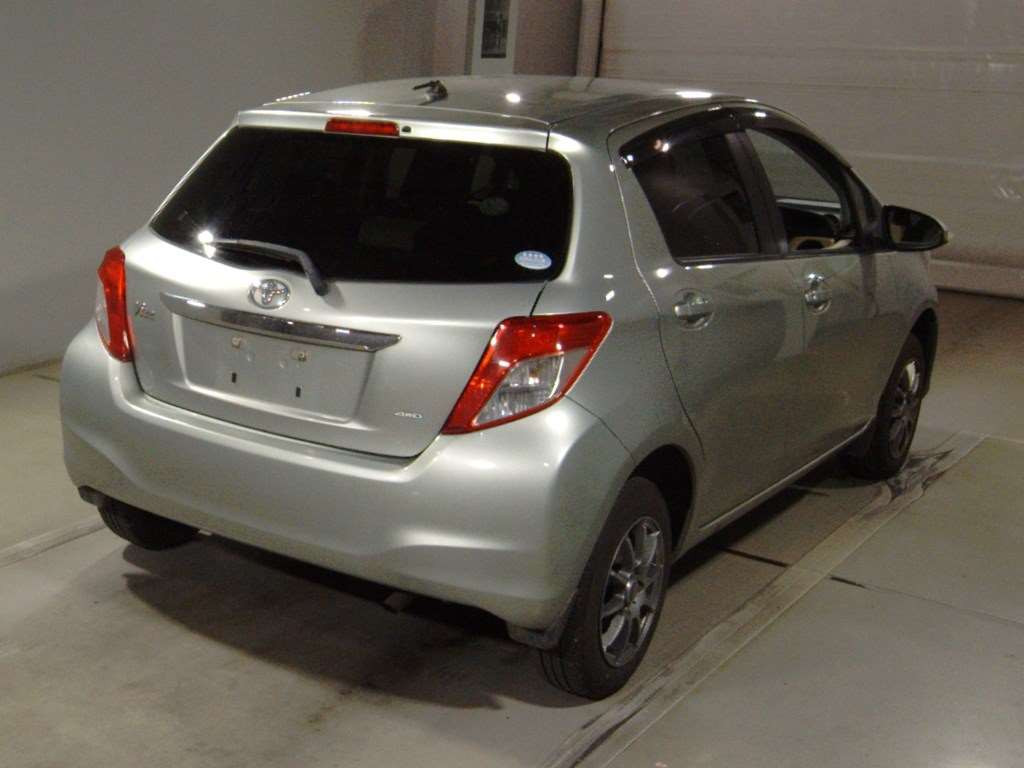 2012 Toyota Vitz NSP135[1]