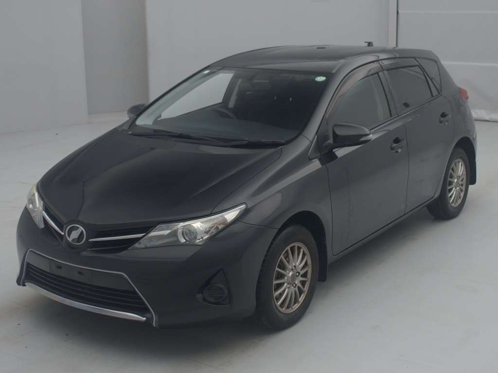 2013 Toyota Auris NZE184H[0]