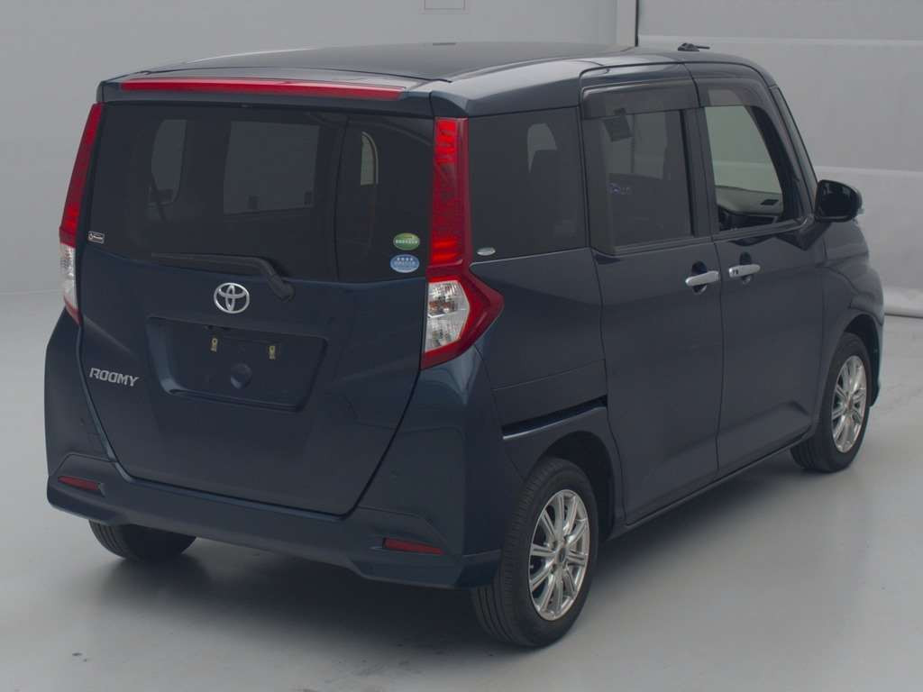 2017 Toyota Roomy M900A[1]