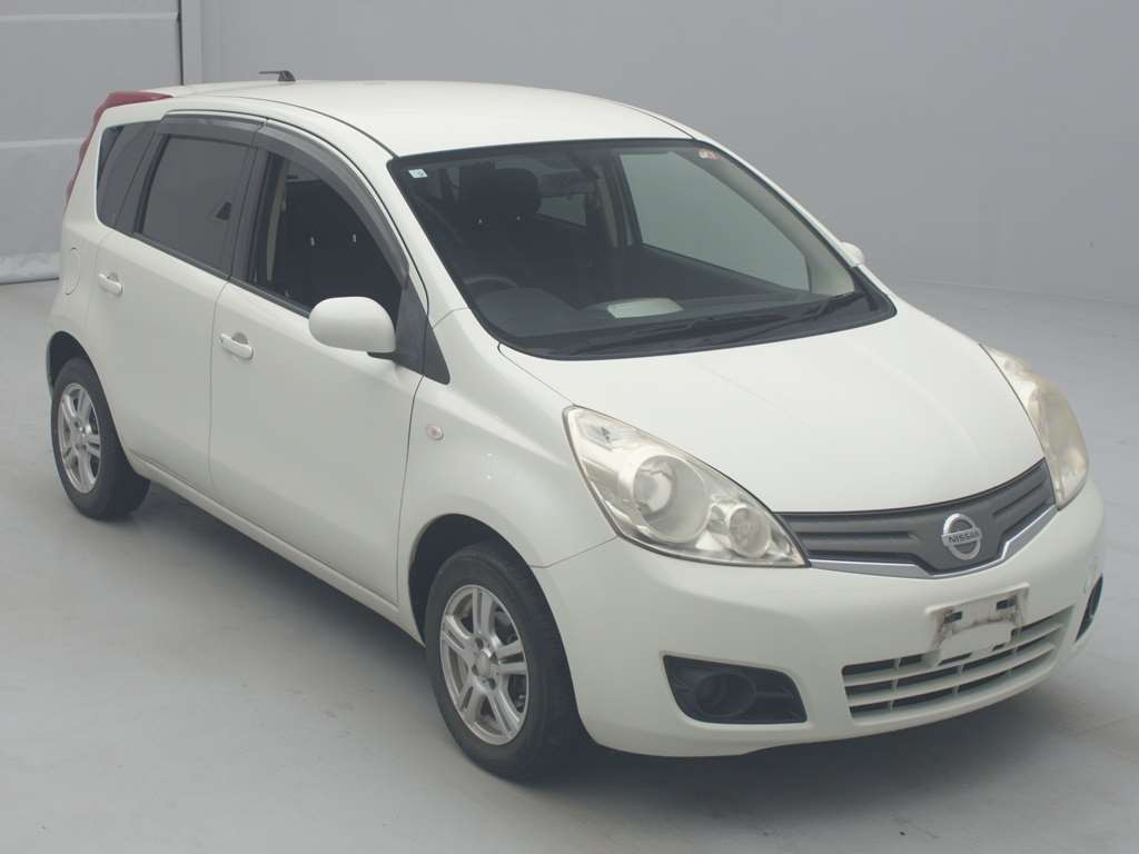 2010 Nissan Note E11[2]