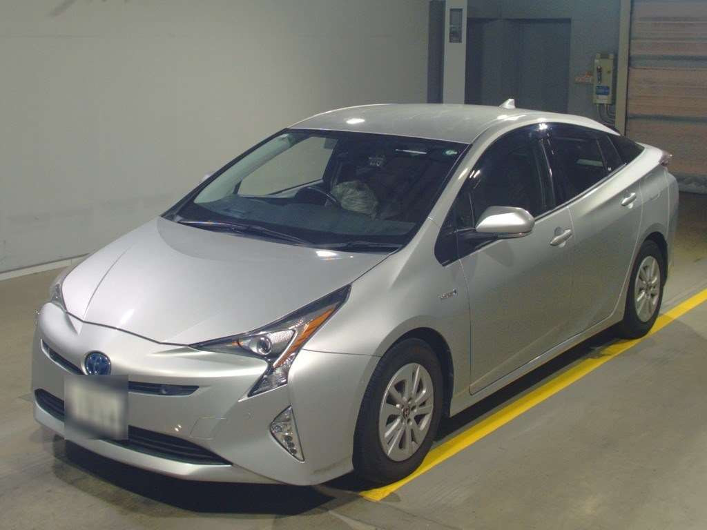 2017 Toyota Prius ZVW50[0]