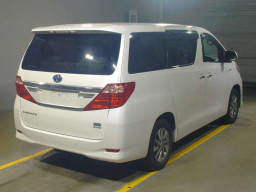 2013 Toyota Alphard Hybrid