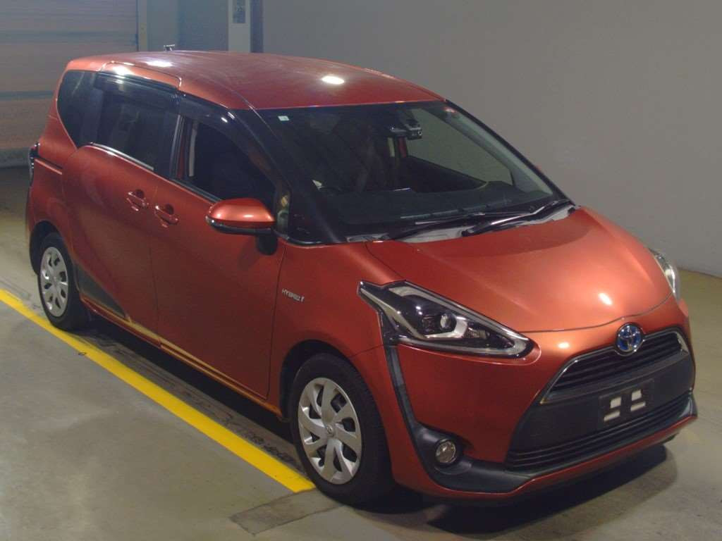 2016 Toyota Sienta NHP170G[2]