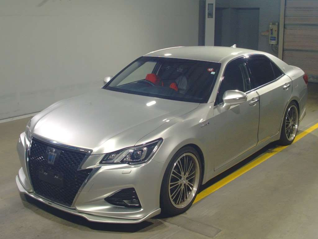 2016 Toyota Crown Hybrid AWS210[0]