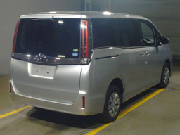 2017 Toyota Noah